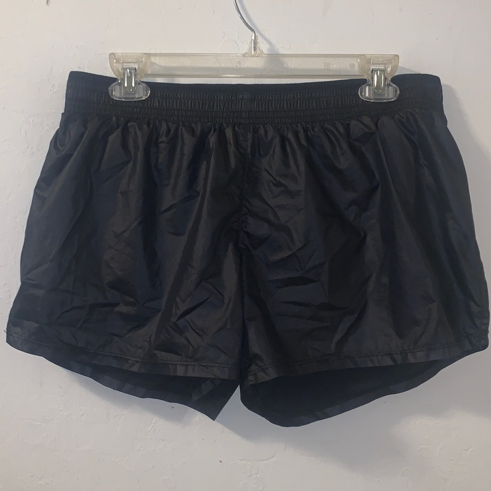 🎁Like New Nike black workout shorts- Large